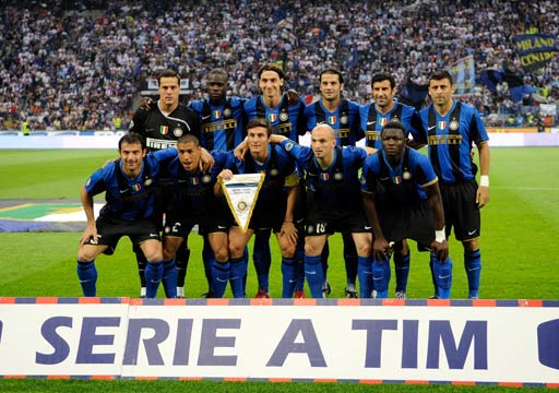 篮球篮网明星球员强调团结：我们是一支队伍（篮网核心强调团结：我们是一体）