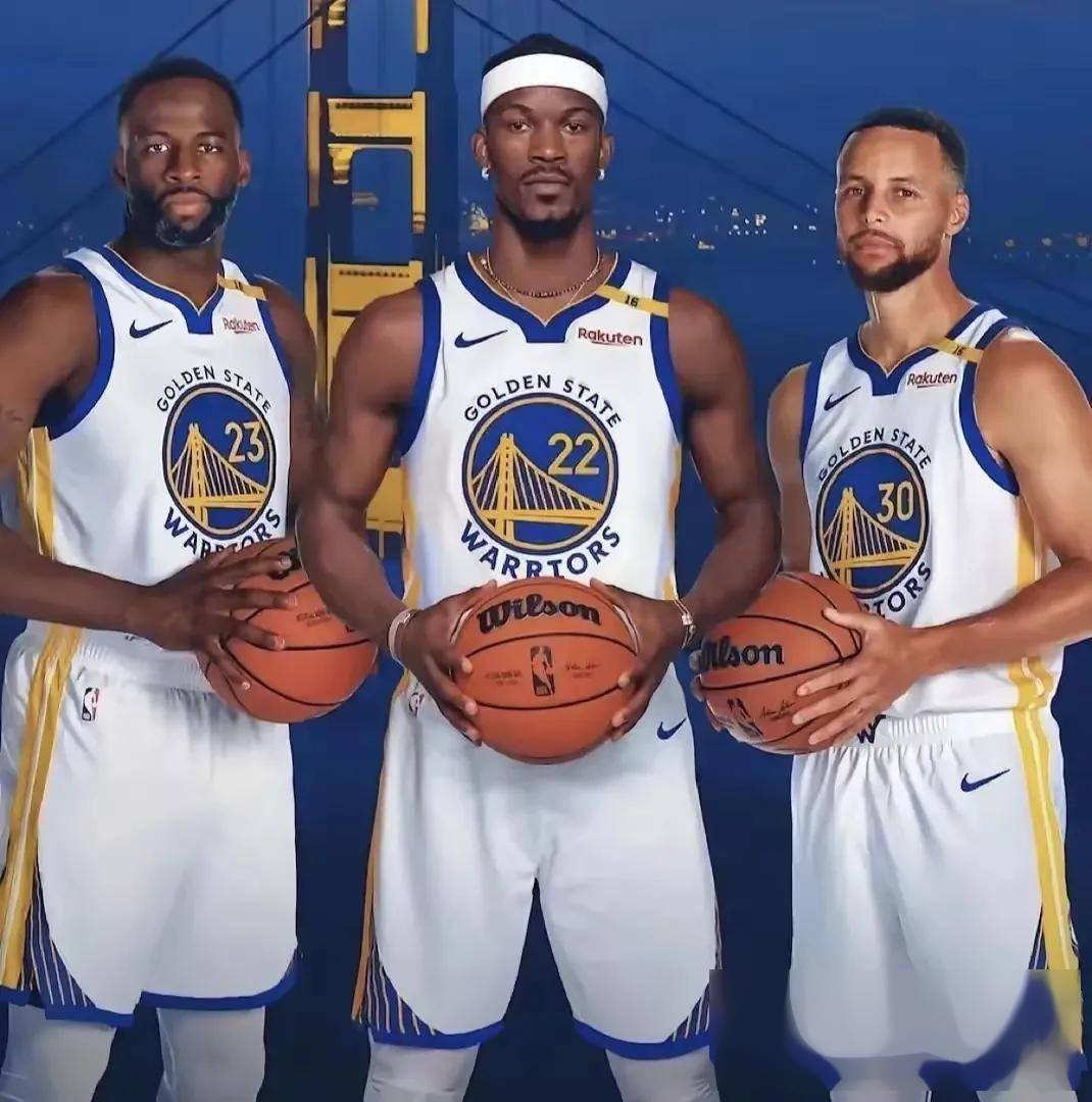 詹姆斯5中0一分未得，里夫斯扛起进攻大旗，首节湖人领先（詹姆斯5投0中零分，里夫斯挑大梁，湖人首节领先）