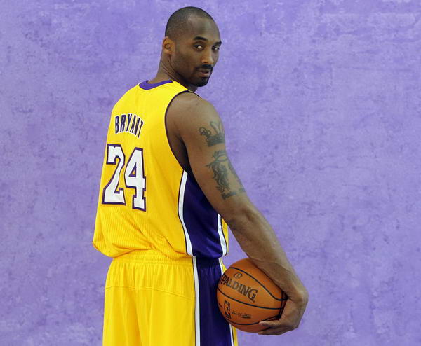 曼联在欧联杯小组赛首轮获胜（曼联赢下欧联杯小组赛首战）