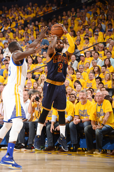 关键时刻挺身而出，帕罗特是爱尔兰首位世预赛客场戴帽的球员（帕罗特关键时刻爆发，成爱尔兰首位在世预赛客场上演帽子戏法的球员）