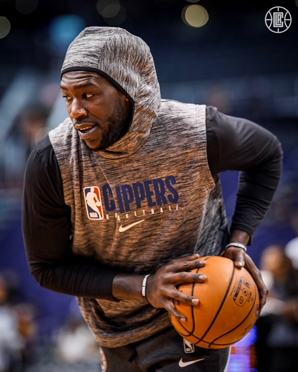 曹永竞：祝贺法比奥获得金靴，接下来继续冲击足协杯（曹永竞：恭喜法比奥加冕金靴，下一步全力冲击足协杯）