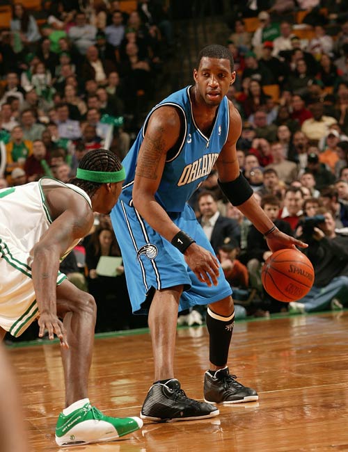 中超末轮保级形势：海牛拿分即保级，梅州需赢球且看海牛结果（中超末轮保级态势：海牛取分即上岸，梅州需胜并看海牛赛果）