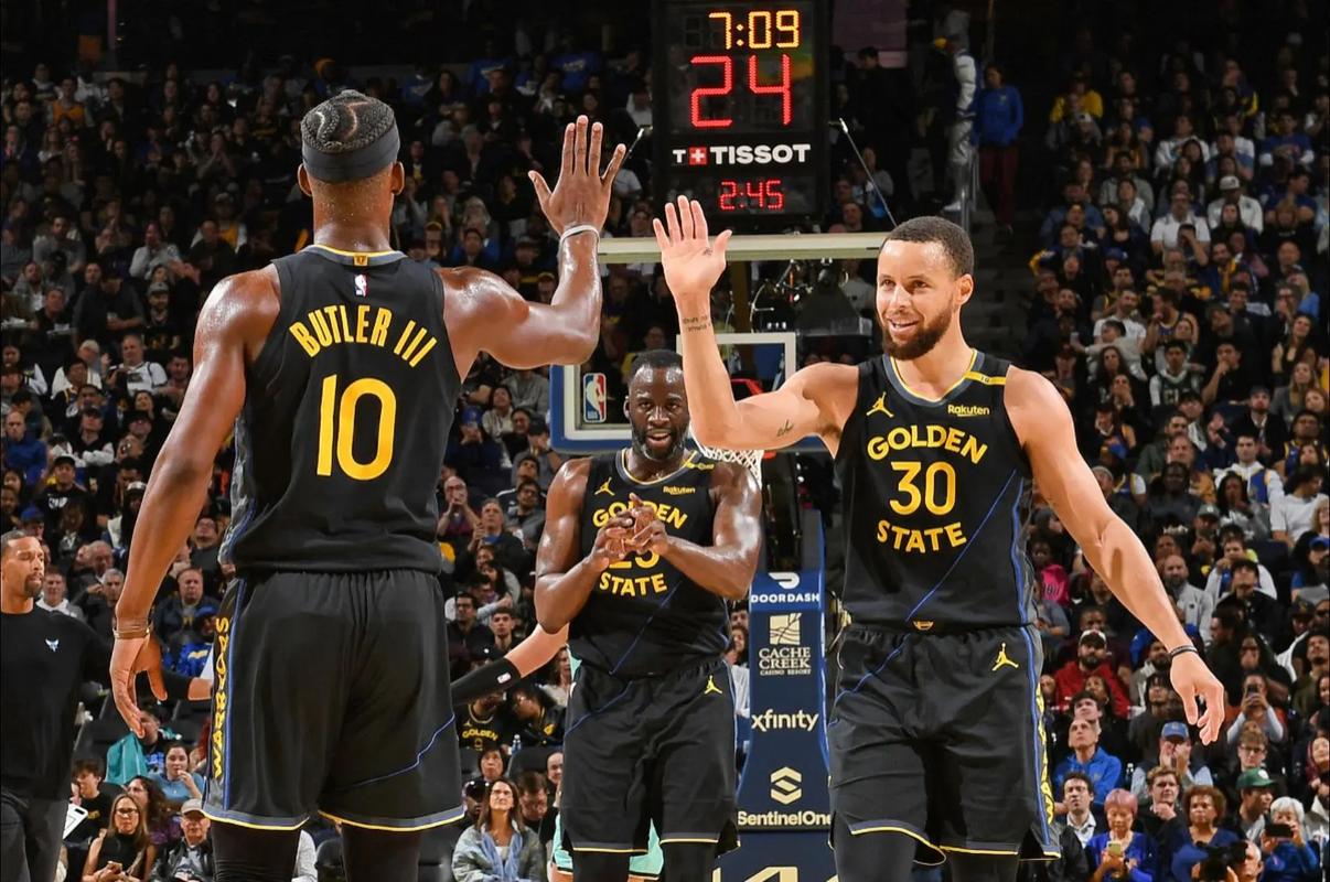 韩足晚报（2025.11.2）大邱绝平对手，保级悬念重生（韩足夜讯（2025.11.2）大邱压哨追平，保级悬念再起）