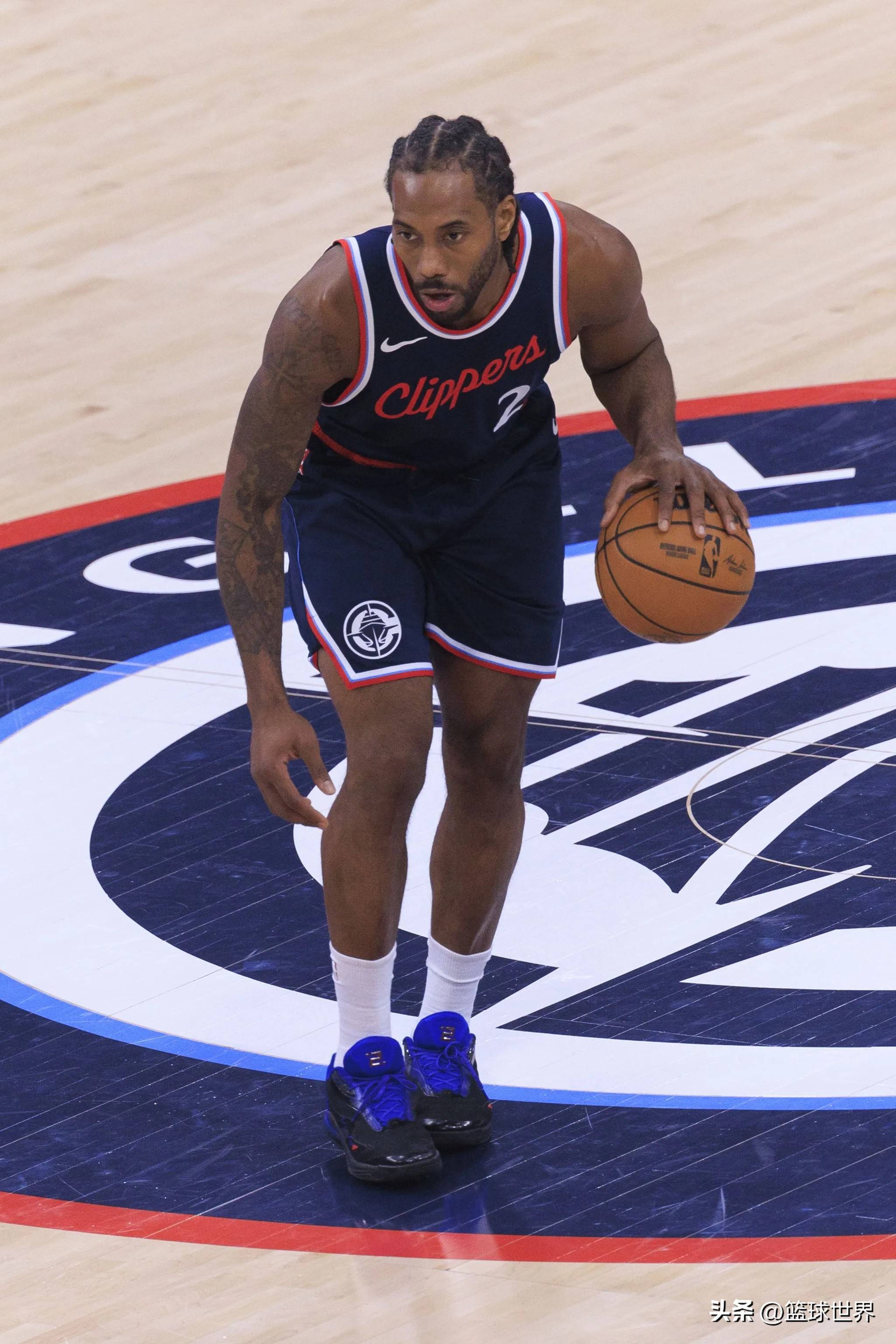 维卡里奥谈被嘘：我为失利承担责任，球迷有权用嘘声表达态度（维卡里奥回应嘘声：输球我担责，球迷有权以嘘声表态）