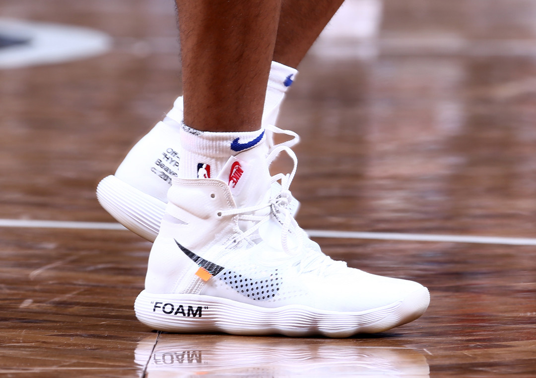 英超前瞻：曼联状态回暖期待连胜，西汉姆联进攻核心停赛（英超展望：曼联回勇冲击连胜，西汉姆进攻核心停赛缺阵）