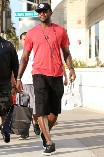 连续5个英超客场送助攻，B费成历史第五人（B费英超客场连续五战送助攻，成史上第五人）